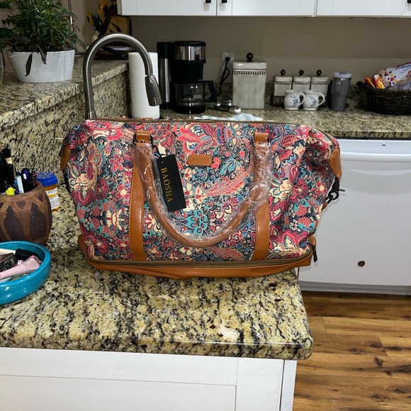 Baosha Handbags - NWT Baosha Weekender Large Travel Bag 15X19